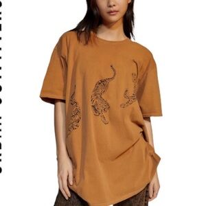 PROJECT SOCIAL T URBAN OUTFITTERS WOMENS TIGER T SHIRT OVERSIZED SMALL/MEDIUM